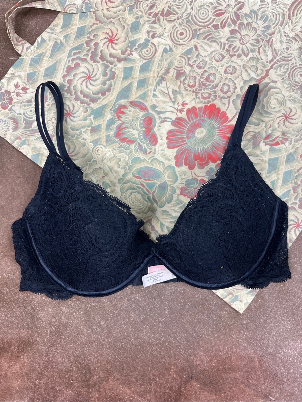 Victoria's Secret Mesh Floral Over Lay Underwire Push Up Bra